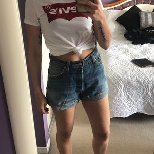 Distressed Levi’s shorts
